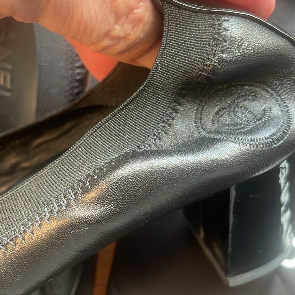 Chanel Size 38 1/2 Black Leather with Vinyl Tips Almost New Maybe Worn once - Picture 7 of 15